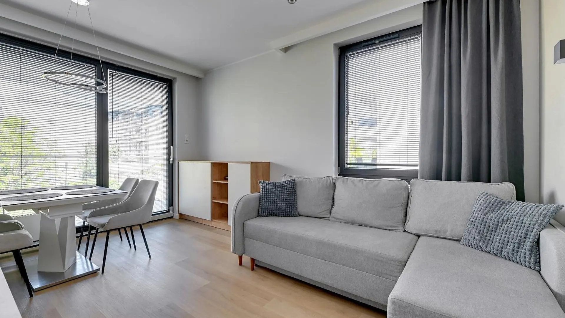 Comfort Apartments Okrzei contacts